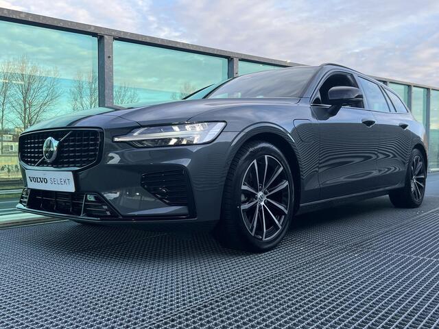 Volvo V60 2.0 T6 Plug-in hybrid AWD Plus Dark Harman-Kardon premium sound, Elektr Verstelbare stoelen, Verwarmde stoelen+stuur, Trekhaak semi elektrisch