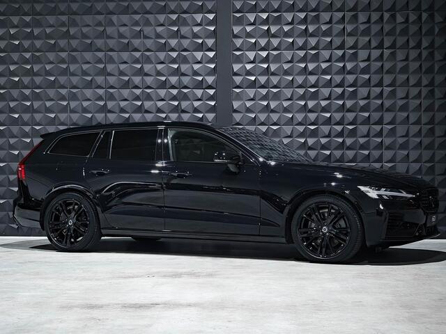 Volvo V60 2.0 T6 Recharge AWD R-Design | All Black | Pano | Memory | Camera |