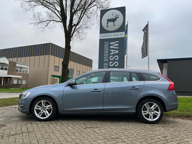 Volvo V60 T5 245pk Summum Automaat | Rijklaarprijs | Trekhaak | Open Dak |