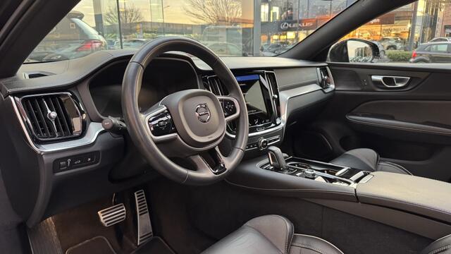 Volvo V60 2.0 T6 AWD R-Design | Pano | Leer | Camera