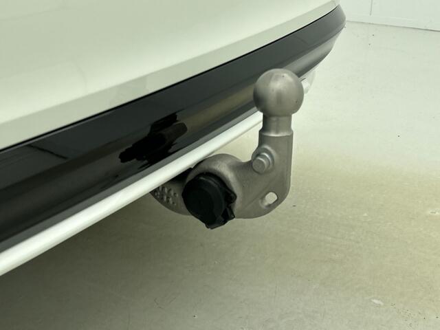 Volvo V60 2.0 T6 Plus Dark | Trekhaak | Sport Leder | 360* | Blis | Pilot