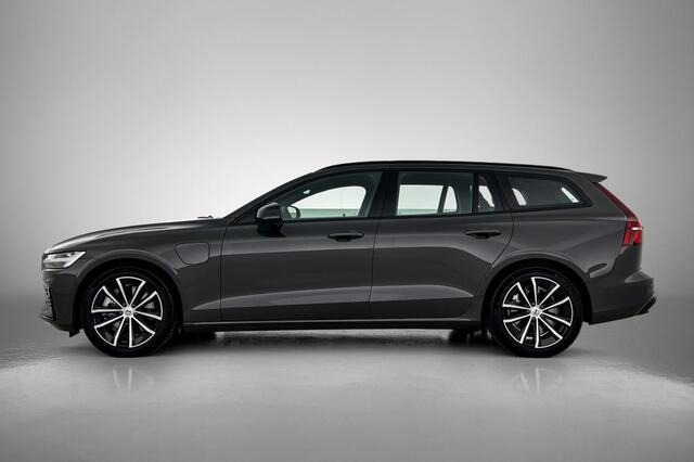 Volvo V60 2.0 T6 Plus Dark | Trekhaak | Sport Leder | 360* | Blis | Pilot