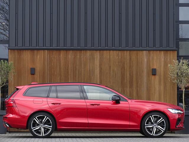 Volvo V60 T8 390PK Twin Engine / AWD / R Design / LED