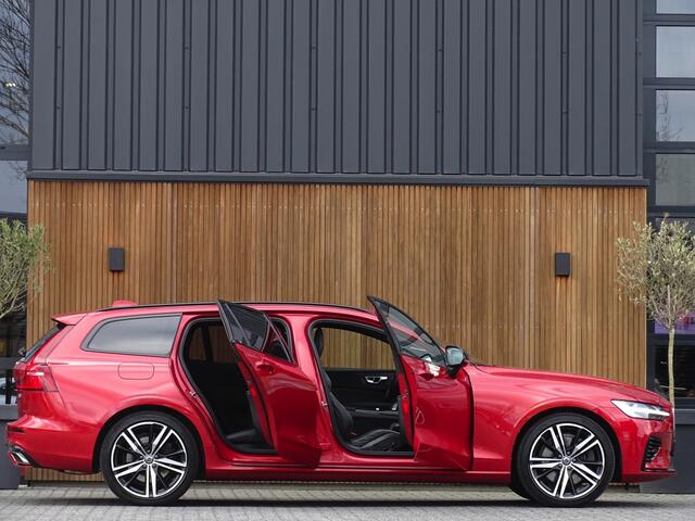 Volvo V60 T8 390PK Twin Engine / AWD / R Design / LED