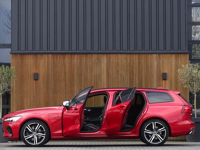 Volvo V60 T8 390PK Twin Engine / AWD / R Design / LED