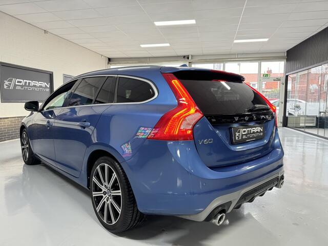 Volvo V60 2.0 D4 191PK R-DESIGN STANDKACHEL LEER TREKHK