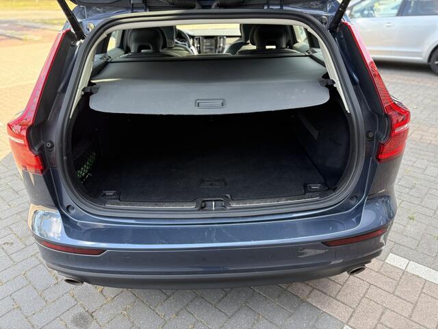 Volvo V60 2.0 T5 Momentum