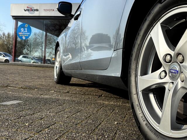 Volvo V60 2.0 D2 Kinetic | Navigatie | Climate | Cruise