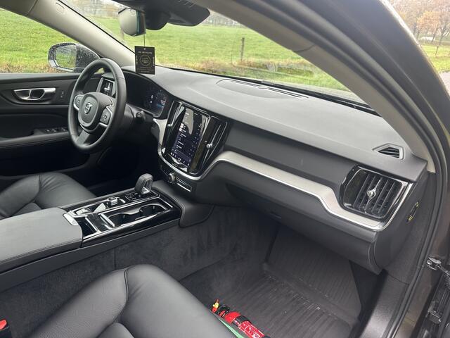 Volvo V60 2.0 T6 AWD + Bright