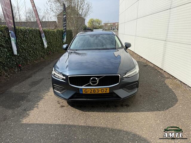 Volvo V60 - 2.0 T4 Momentum Pro