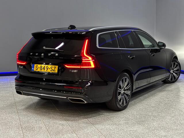 Volvo V60 2.0 T8 Twin Engine AWD R-Design 360°|HUD|B&W|Trekhaak|Pano