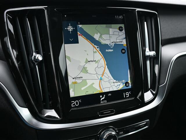 Volvo V60 2.0 D3 · NL-auto · Automaat · Parkeersensoren voor en achter · Cruise control · Led · Virtual cockpit