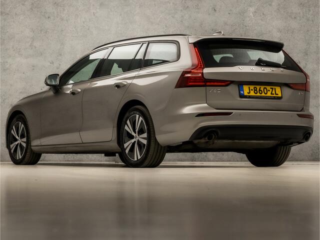 Volvo V60 2.0 B3 luxury Automaat (APPLE CARPLAY, DEALER ONDERHOUDEN, DAB+, SPORTSTOELEN, LED KOPLAMPEN, ADAPTIVE CRUISE CONTROL, BLUETOOTH, NIEUWSTAAT)