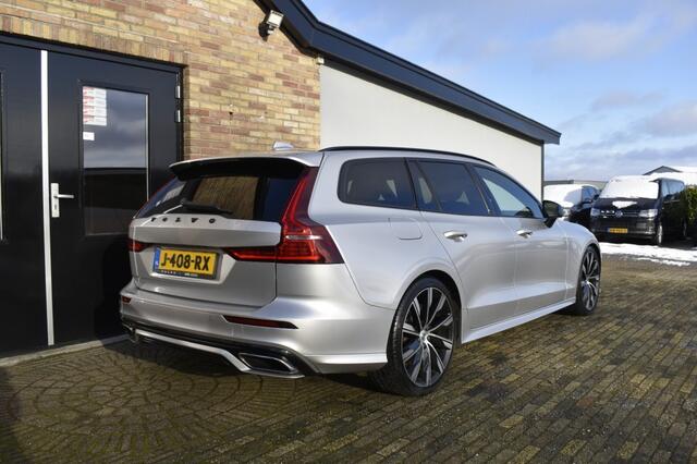 Volvo V60 2.0 B3 R-DESIGN, ACC, Lane, Harman Kardon, Leder