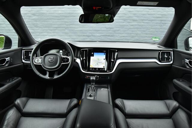 Volvo V60 2.0 T5 Momentum Pro Automaat
