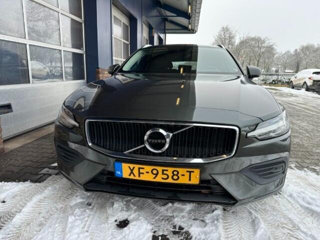 Volvo V60 2.0 T5 MOMENTUM. TREKHAAK. ALL. IN.