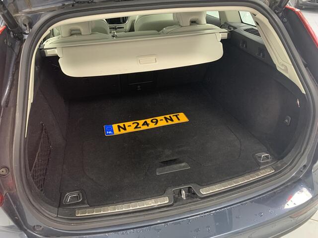 Volvo V60 2.0 B3 Inscription PANORAMADAK | LEDEREN BEKLEDING | RONDOM ZICHT CAMERA