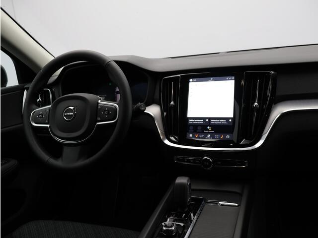 Volvo V60 2.0 B4 Essential Edition / Adaptive Cruise / Climate Pack / BLIS / Pilot Assist / 18" Wielen / Park Assist Achter+Voor /