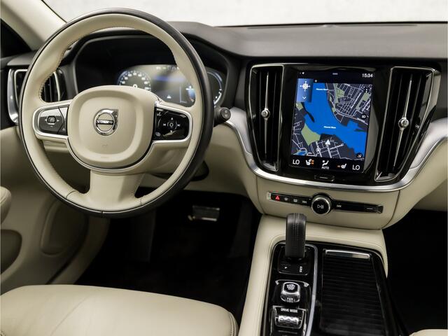 Volvo V60 2.0 T6 Recharge AWD Inscription Automaat 340Pk (APPLE CARPLAY, GROOT NAVI, DUAL TONE STUUR, STUUR/STOELVERWARMING, CAMERA, NIEUWE APK, NIEUWSSTAAT)