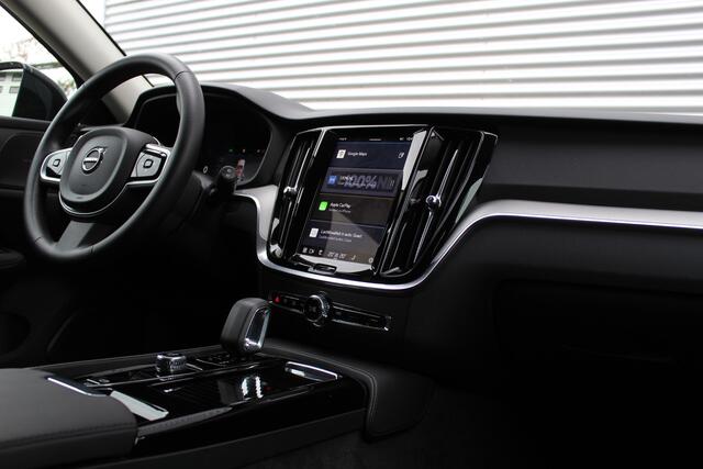 Volvo V60 2.0 T6 Plug-in hybrid AWD Plus Dark | Pilot Assist | Leder | Trekhaak | 360 Camera | H&K
