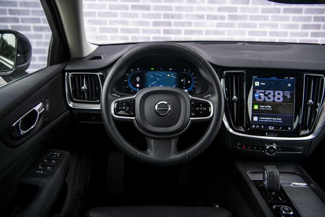 Volvo V60 2.0 B3 Plus Bright | Trekhaak | Adaptieve Cruise Control | Google Navigatie | Lederen bekleding | Stoel- en stuurverwarming | Elektrisch verstalbare voorstoelen |