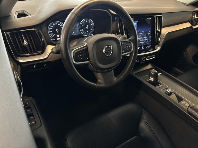 Volvo V60 2.0 B3 163 Pk / Leer / Stuur- en Stoelverwarming / Dab+ / Apple Carplay / Camera / Trekhaak - 100% Volvo dealer -