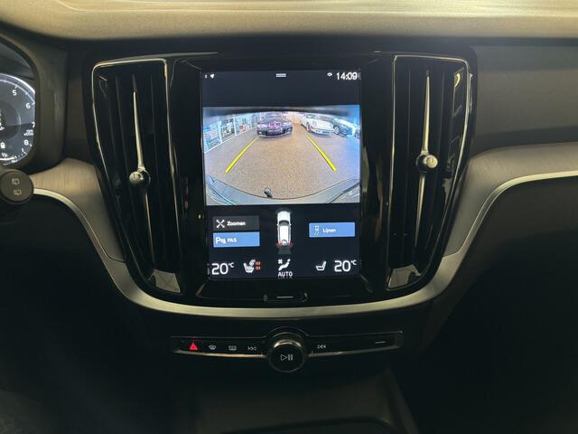 Volvo V60 2.0 B3 163 Pk / Leer / Stuur- en Stoelverwarming / Dab+ / Apple Carplay / Camera / Trekhaak - 100% Volvo dealer -