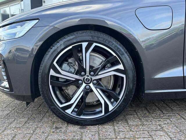 Volvo V60 2.0 T8 455PK AWD Ultimate Dark | Pano | HUD | Bowers&Wilkins | Massage