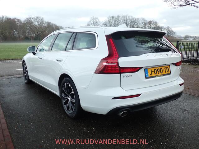 Volvo V60 2.0 B3 ACC / SPORTLEER / TREKHAAK / PILOT-ASSIST / CAMERA / CARPLAY