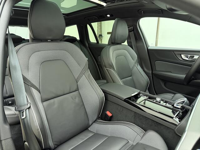 Volvo V60 T8 455pk AWD Ultra Performance Edition - Dark / NIEUW / DIRECT LEVERBAAR / Sportstoelen / Forest Lake / 19'' / Extra Getint Glas / Polestar / Black Pack /