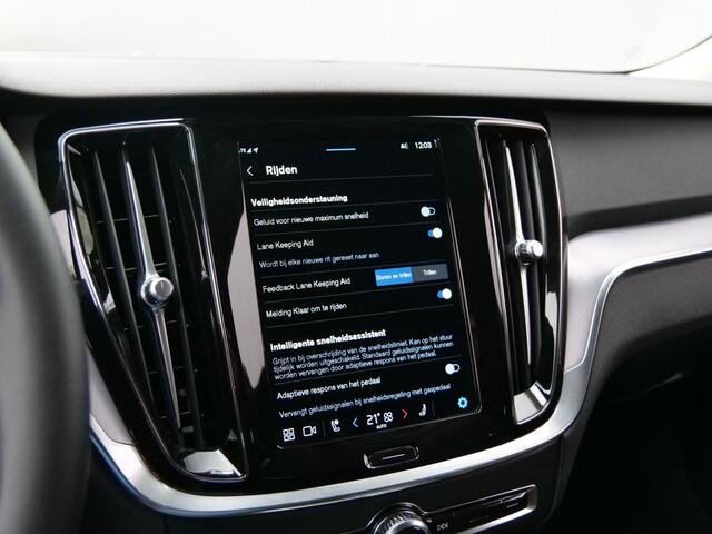 Volvo V60 2.0 B3 163pk Essential Edition Automaat Leer / Camera /