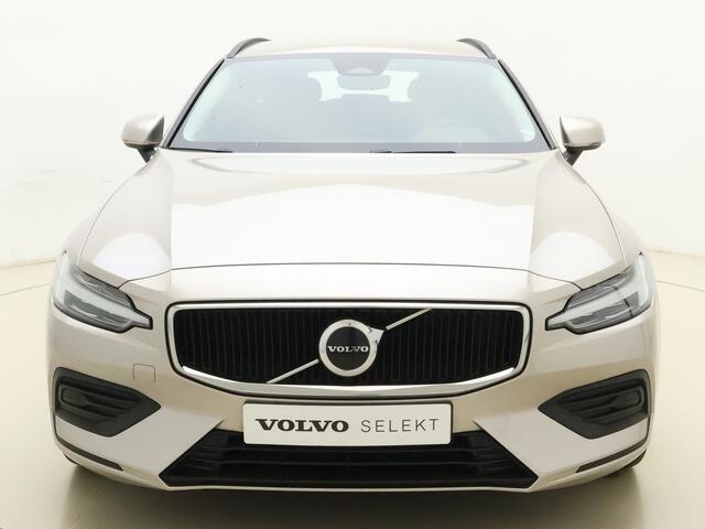 Volvo V60 B3 177pk Core / 19'' / BLIS / Trekhaak / Keyles entry / Elektrische achterklep / Google-systeem /