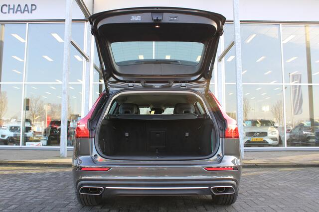 Volvo V60 B3 Automaat Inscription | Adapt. Cruise | Verw. Voorstoelen | Camera | 18" LMV | DAB | Keyless |