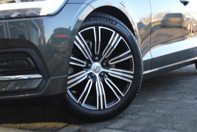 Volvo V60 B3 Automaat Inscription | Adapt. Cruise | Verw. Voorstoelen | Camera | 18" LMV | DAB | Keyless |