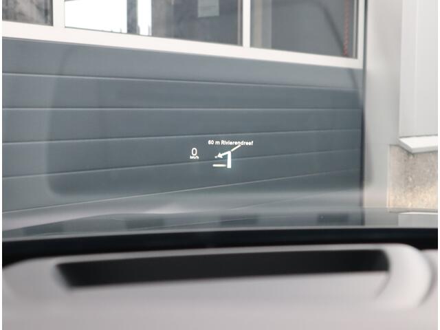 Volvo V60 2.0 T6 Recharge Twin Engine Momentum Pro / 360 camera