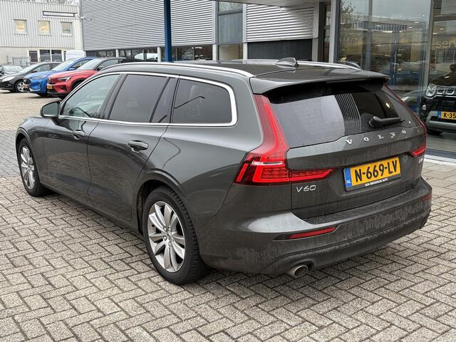 Volvo V60 2.0 B4 Momentum Business 197pk | Elek. Wegklapbare Trekhaak | Leder | Adaptive cruise control | Stoel- & Stuurverwarming | Elektrische lendesteunverstelling