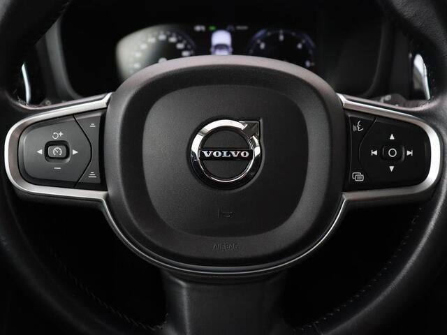 Volvo V60 2.0 D3 Momentum | Carplay | Navigatie | Full LED | Cruise control | Parkeerhulp | Climate control | Bluetooth | Digital Cockpit
