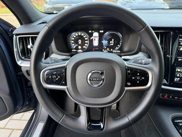 Volvo V60 2.0 T6 Recharge AWD R-Design