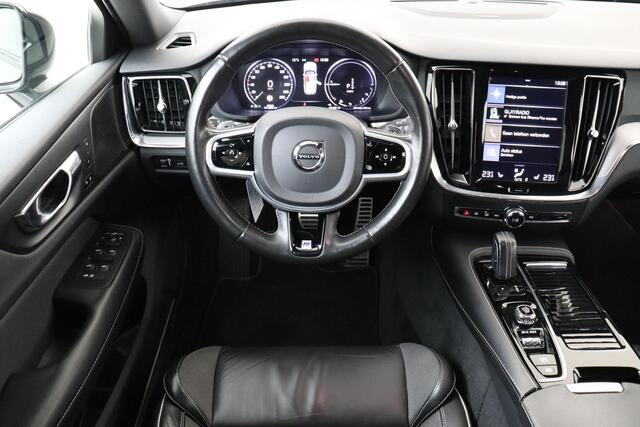 Volvo V60 T6 TWIN ENGINE AWD R-DESIGN -HARMAN/KARDON|KEYLESS|POWER-SEAT|PRIVACY.GLAS|CAMERA|GEARSHIFT|19"