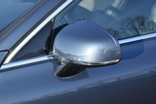 Volvo V60 T8 390PK Automaat Twin Engine AWD Inscription Trekhaak | Panodak | 360 Camera | Blis | Stoelverwarming