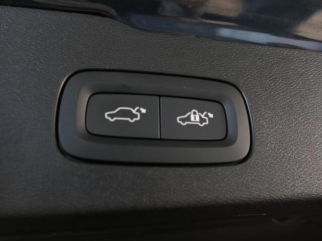 Volvo V60 2.0 B3 Core - Occasion Lease vanaf ¤664 p/m - Verwarmde voorruit / (achter)stoelen & stuur - Camera - getinte ramen achter