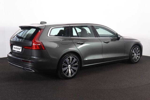Volvo V60 T6 Recharge AWD Inscription - IntelliSafe Assist - Parkeercamera achter - Parkeersensoren voor & achter - Elektr. bedienb. bestuurdersstoel met geheugen - High Performance audio - 18' LMV
