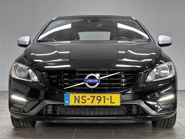 Volvo V60 1.5 T3 R-Design/ Automaat!/ Trekhaak!/ Zwarte Hemel/ 18''LMV/ Stoelverw./ Clima/ Navi/ Cruise/ Bluetooth/ Multi.LEDER.Stuur/ Elek.Pakket/ Isofix/ PDC Achter.