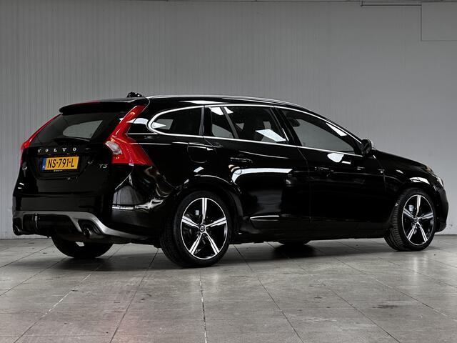 Volvo V60 1.5 T3 R-Design/ Automaat!/ Trekhaak!/ Zwarte Hemel/ 18''LMV/ Stoelverw./ Clima/ Navi/ Cruise/ Bluetooth/ Multi.LEDER.Stuur/ Elek.Pakket/ Isofix/ PDC Achter.