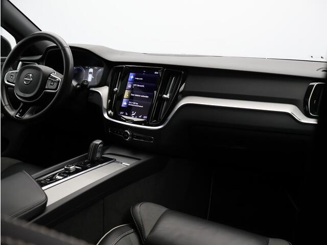 Volvo V60 2.0 B3 R-Design / Pan. dak / Stoel+stuur+vorruit+achterbankverwarming / Harman Kardon / Standkachel