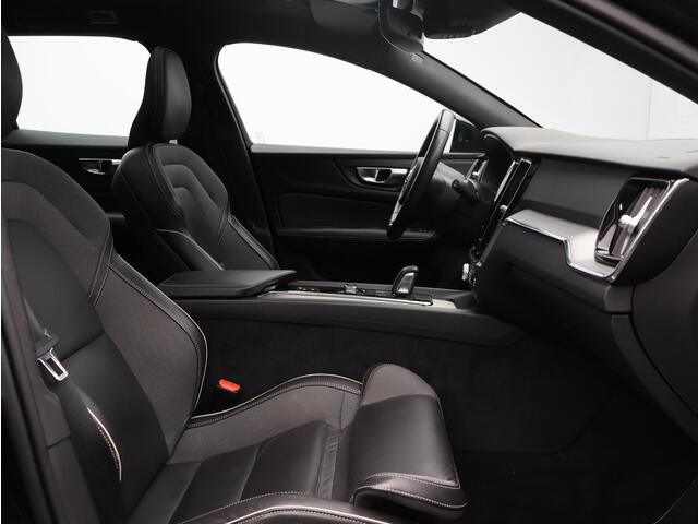 Volvo V60 2.0 B3 R-Design / Pan. dak / Stoel+stuur+vorruit+achterbankverwarming / Harman Kardon / Standkachel