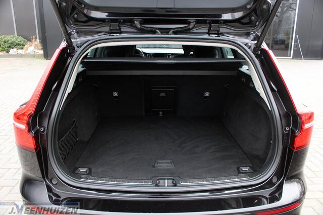 Volvo V60 2.0 B4 R-Design | 2020 | AUTOMAAT | Stoelverwarming |