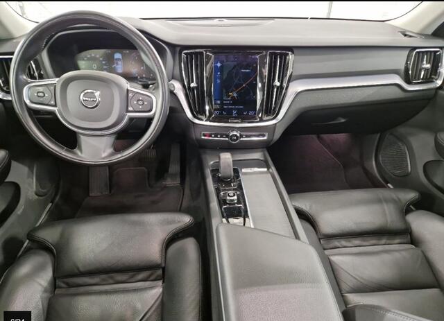 Volvo V60 2.0 B4 Momentum Business | Harman/Kardon | Trekhaak | Stoel/stuurverwarming | Memory | Schuif/kantel panoramadak | Adaptieve cruise | Pilot assist | 360° Camera |