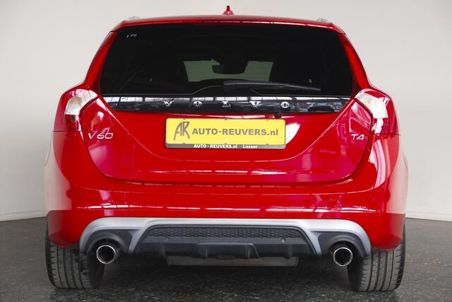 Volvo V60 2.0 T4 R-Design / Opendak / Leder / Trhaak / Cam / Org NL