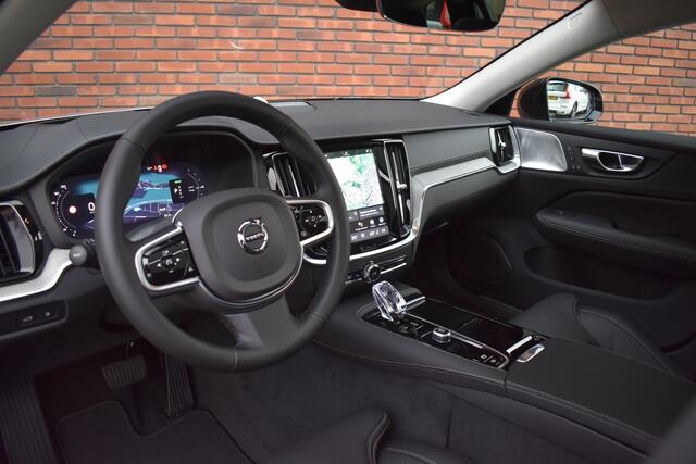 Volvo V60 T8 450PK Plug-in hybrid AWD Ultra Perf. Ed. Dark | Lounge pack | Nappa leder met ventilatie | 19 inch velgen